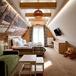 Ku Dolinie Apartmanhotel 4*