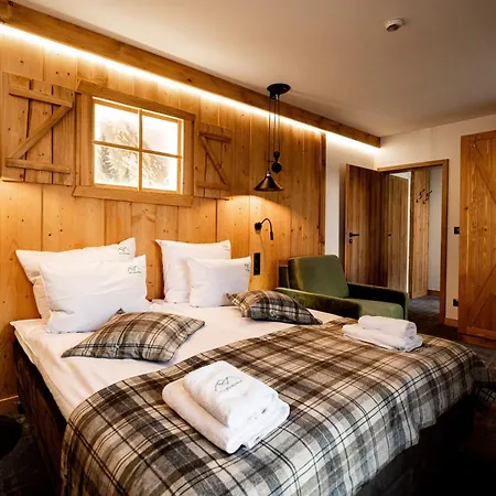 Apartmanhotel Ku Dolinie 4*