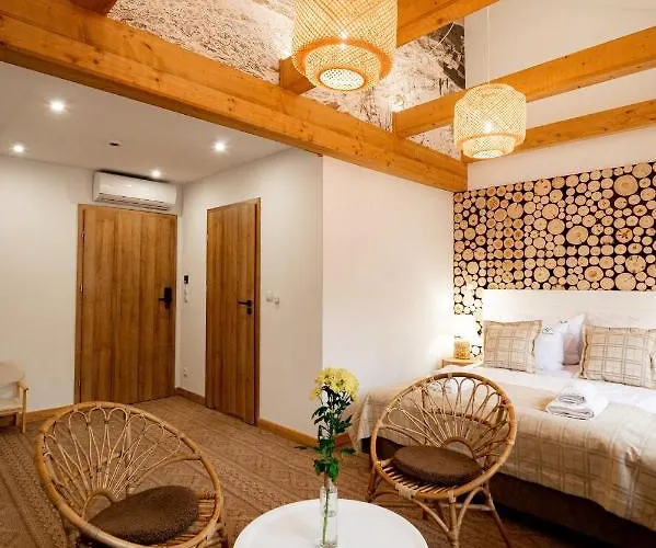 Ku Dolinie Aparthotel 4*